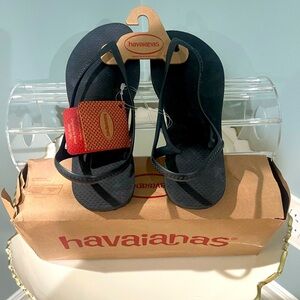 Havaianas Sunny II Sandals in Black - Size 6